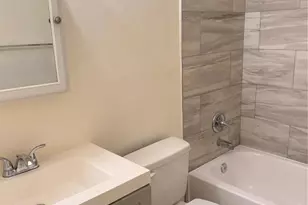 9406 N Hartts Dr, Tampa, FL 33617 - Photo 23