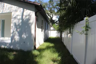 3712 N 36th St, Tampa, FL 33610 - Photo 25