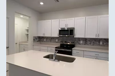 36206 Obsidian Lane, Zephyrhills, FL 33541 - Photo 5