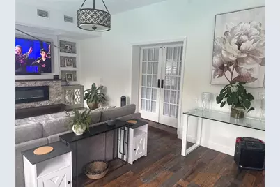 16008 Sagebrush Road, Tampa, FL 33618 - Photo 5