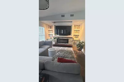 16008 Sagebrush Road, Tampa, FL 33618 - Photo 11