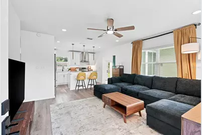 3230 Melton Street N, Saint Petersburg, FL 33704 - Photo 3