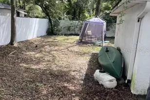 1616 E Marks Dr, Tampa, FL 33604 - Photo 19