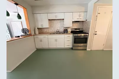 2401 Quincy Street S, Saint Petersburg, FL 33711 - Photo 7