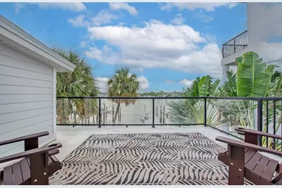 300 Bay Plz, Treasure Island, FL 33706 - Photo 39