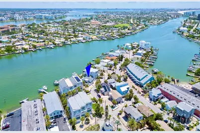 300 Bay Plz, Treasure Island, FL 33706 - Photo 69