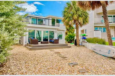 300 Bay Plz, Treasure Island, FL 33706 - Photo 51