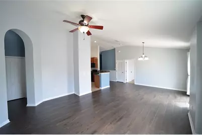 2328 Tanbark Ridge Place, Plant City, FL 33563 - Photo 9