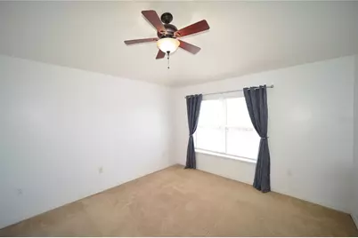 2328 Tanbark Ridge Place, Plant City, FL 33563 - Photo 15