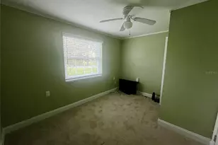 8330 Waverly Rd N, Saint Petersburg, FL 33702 - Photo 9