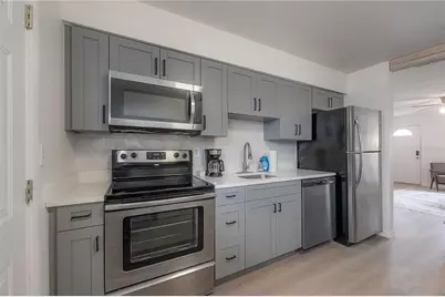 6910 S Macdill Avenue #C, Tampa, FL 33611 - Photo 11