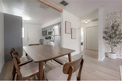 6910 S Macdill Avenue #C, Tampa, FL 33611 - Photo 9