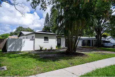 9111 109th Avenue, Seminole, FL 33777 - Photo 3