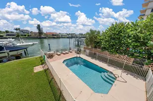 301 Island Way, Clearwater, FL 33767 - Photo 3