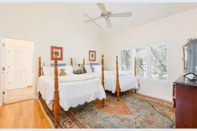 4907 Pilgrims Path Way, Tampa, FL 33611 - Photo 23