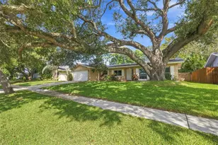 2260 St Charles Dr, Clearwater, FL 33764 - Photo 29