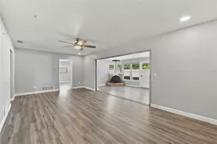 2260 St Charles Dr, Clearwater, FL 33764 - Photo 11
