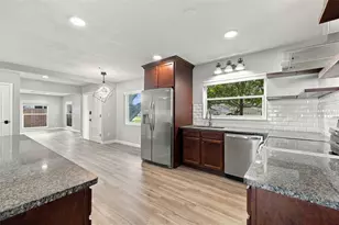 2260 St Charles Dr, Clearwater, FL 33764 - Photo 9