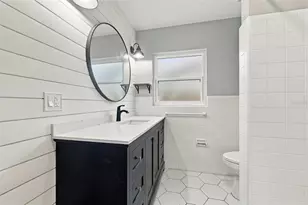 2260 St Charles Dr, Clearwater, FL 33764 - Photo 23