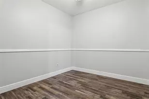 11104 N 28th St, Tampa, FL 33612 - Photo 11