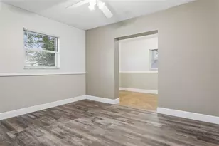 11104 N 28th St, Tampa, FL 33612 - Photo 17