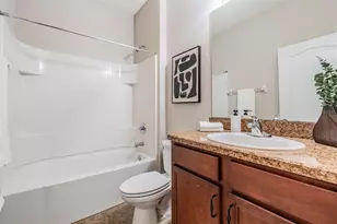 6116 Champions Gate Blvd, Zephyrhills, FL 33541 - Photo 13