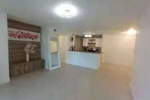 10024 Strafford Oak Ct, Tampa, FL 33624 - Photo 3