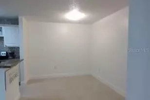 10024 Strafford Oak Ct, Tampa, FL 33624 - Photo 5