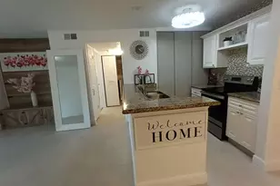 10024 Strafford Oak Ct, Tampa, FL 33624 - Photo 7