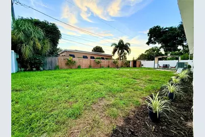 1500 77th Street N, Saint Petersburg, FL 33710 - Photo 19