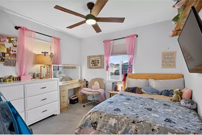 1689 Pennsylvania Avenue NE, Saint Petersburg, FL 33703 - Photo 23