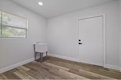 11002 Riverview Drive, Riverview, FL 33578 - Photo 17