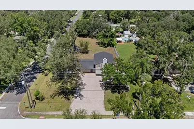 11002 Riverview Drive, Riverview, FL 33578 - Photo 31