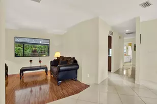2808 Bellwood Dr, Brandon, FL 33511 - Photo 3