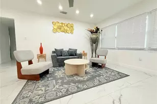 1557 Robinson Dr N, Saint Petersburg, FL 33710 - Photo 5
