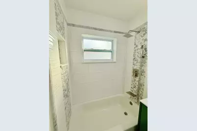1557 Robinson Drive N, Saint Petersburg, FL 33710 - Photo 21