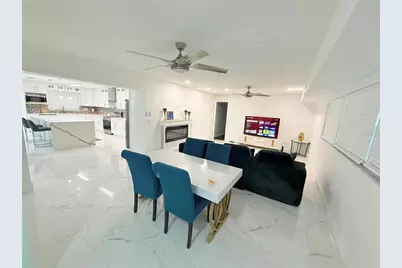1557 Robinson Drive N, Saint Petersburg, FL 33710 - Photo 7