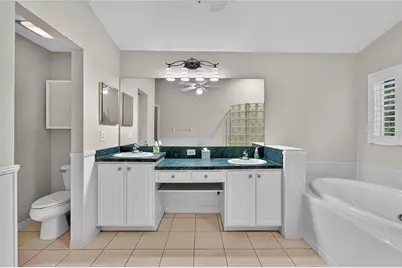 6106 Chalon Court, Lutz, FL 33558 - Photo 21