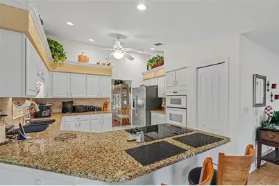 11000 Twosome Drive, San Antonio, FL 33576 - Photo 13