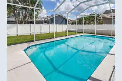 11581 Shelly Circle, Seminole, FL 33772 - Photo 39