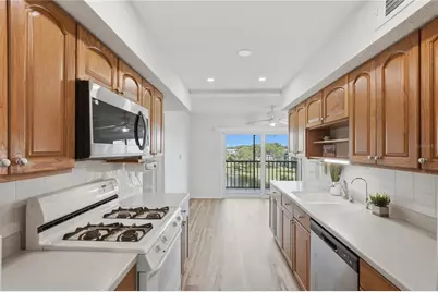 8174 Terrace Garden Drive N #507, Saint Petersburg, FL 33709 - Photo 9