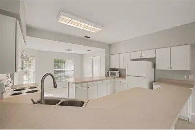 10223 Collar Drive, San Antonio, FL 33576 - Photo 13