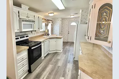 6950 46th Avenue N #25, Saint Petersburg, FL 33709 - Photo 3