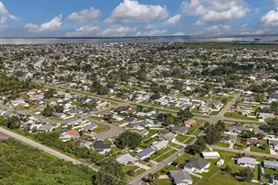 6002 Firefly Ln, Apollo Beach, FL 33572 - Photo 45