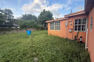 4605 SW 32nd Dr, West Park, FL 33023 - Photo 21