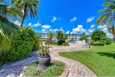 300 64th Avenue #322, Saint Pete Beach, FL 33706 - Photo 31