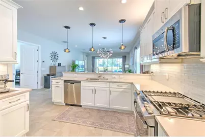 4836 Sevilla Shores Drive, Wimauma, FL 33598 - Photo 9