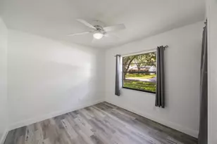 16132 Country Crossing Dr, Tampa, FL 33624 - Photo 25