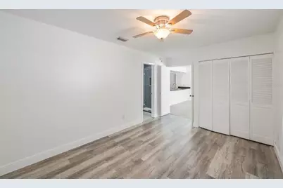 16132 Country Crossing Drive, Tampa, FL 33624 - Photo 21