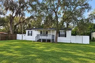 9713 Xenia St, New Port Richey, FL 34654 - Photo 1